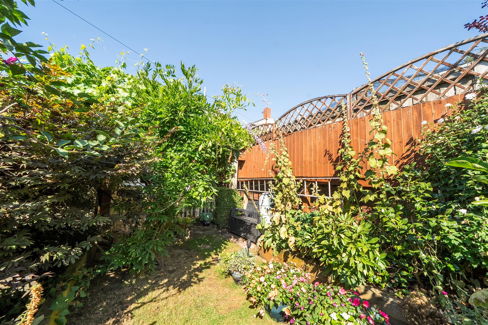St. Illtyds Crescent, St. Thomas, Swansea, SA1 8HR